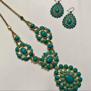 Stella & Dot Charlize Bib Necklace